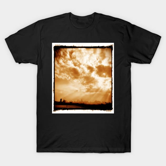 Sunbeams over the City T-Shirt by rozmcq